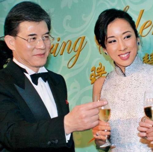 原创香港富商罗康瑞为何六十岁时抛妻弃子执意要娶富太太