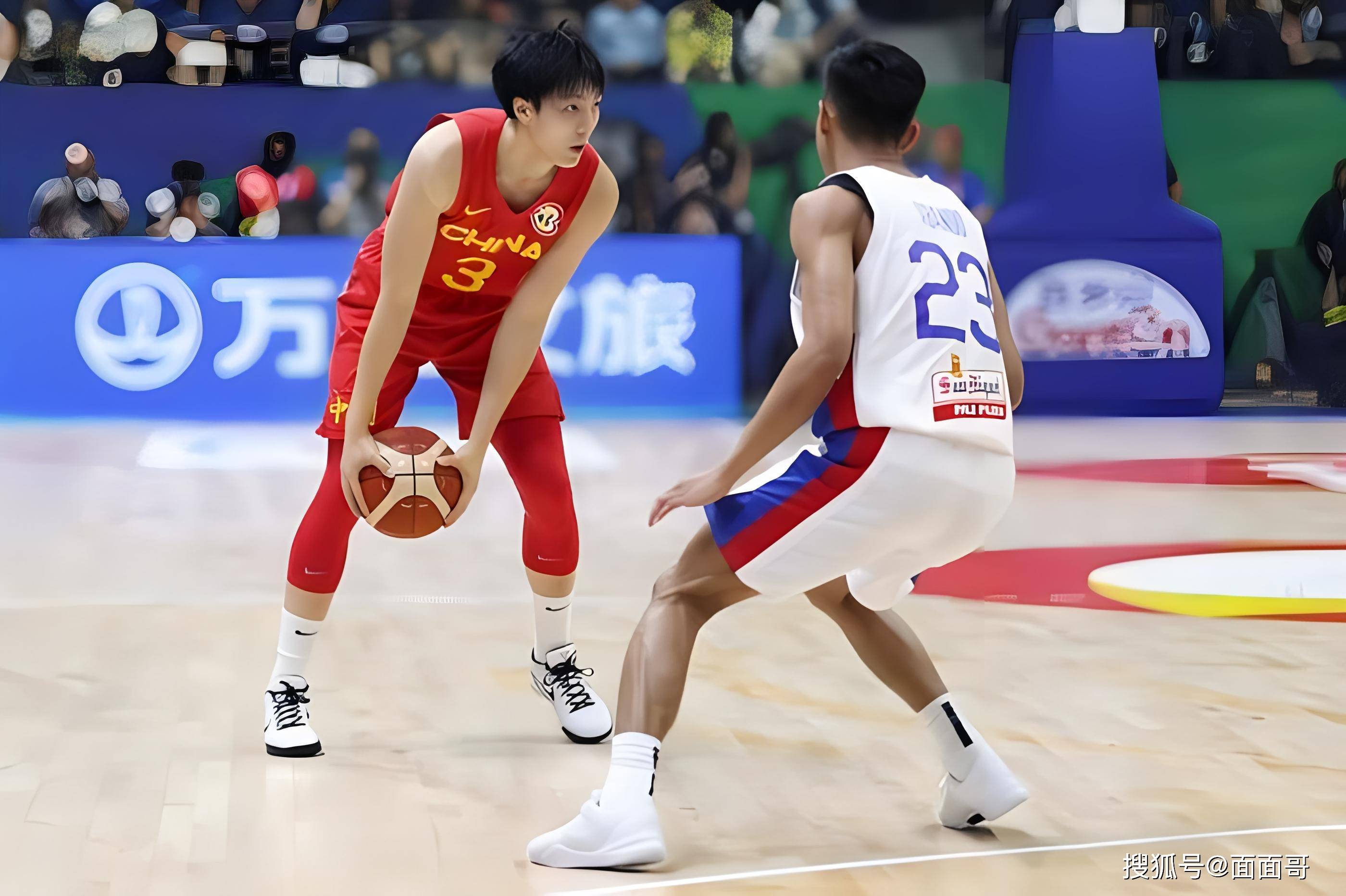 胡明轩:中国男篮后卫线需提升,失败不是终点_世界杯_传球_比赛