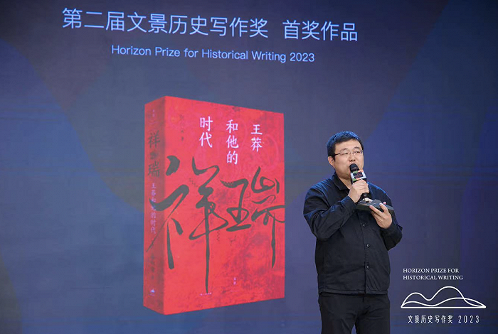 原创祥瑞作家张向荣我的内心住着一只树懒书房帮我变回真身