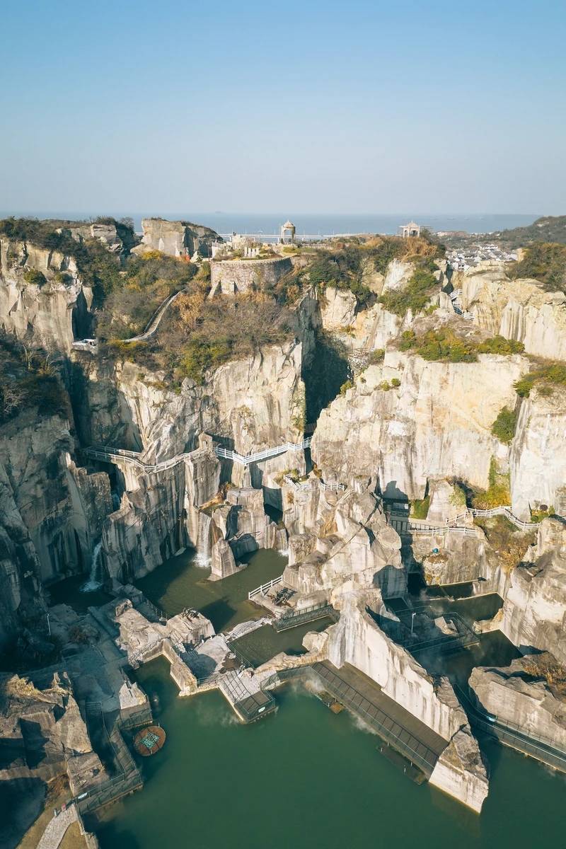 岱山双合石壁