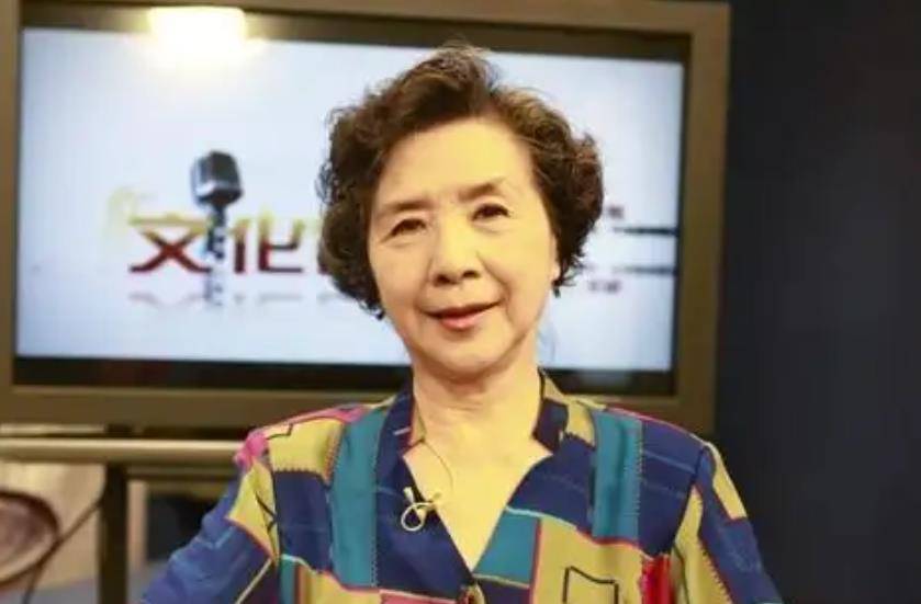 对于叶露茜来说,她是一个好的妻子,更是一个伟大的母亲,她的一生孕育