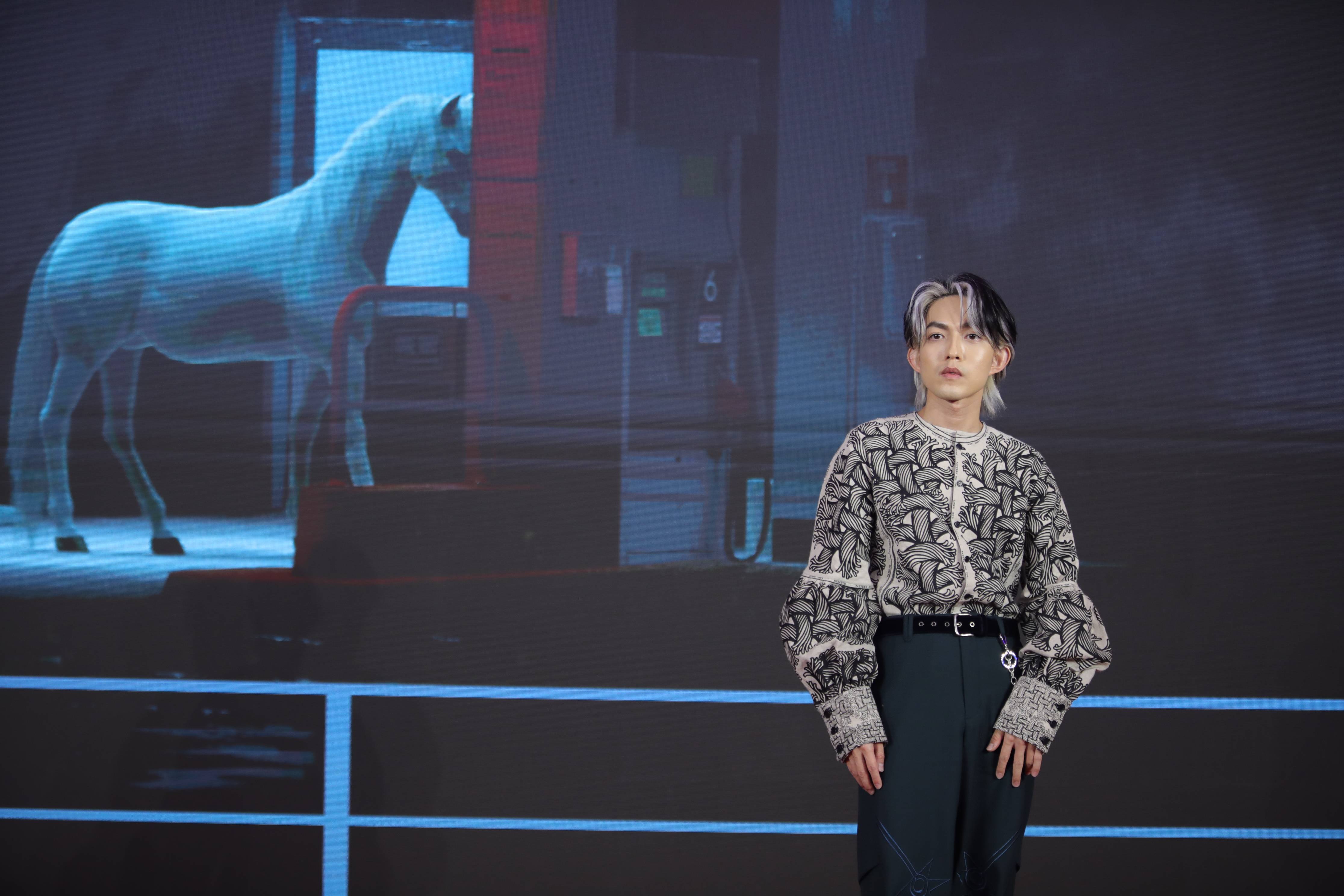 林宥嘉清新穿搭现身新专辑发布会 称心态上有所变化_设计_图文_封面