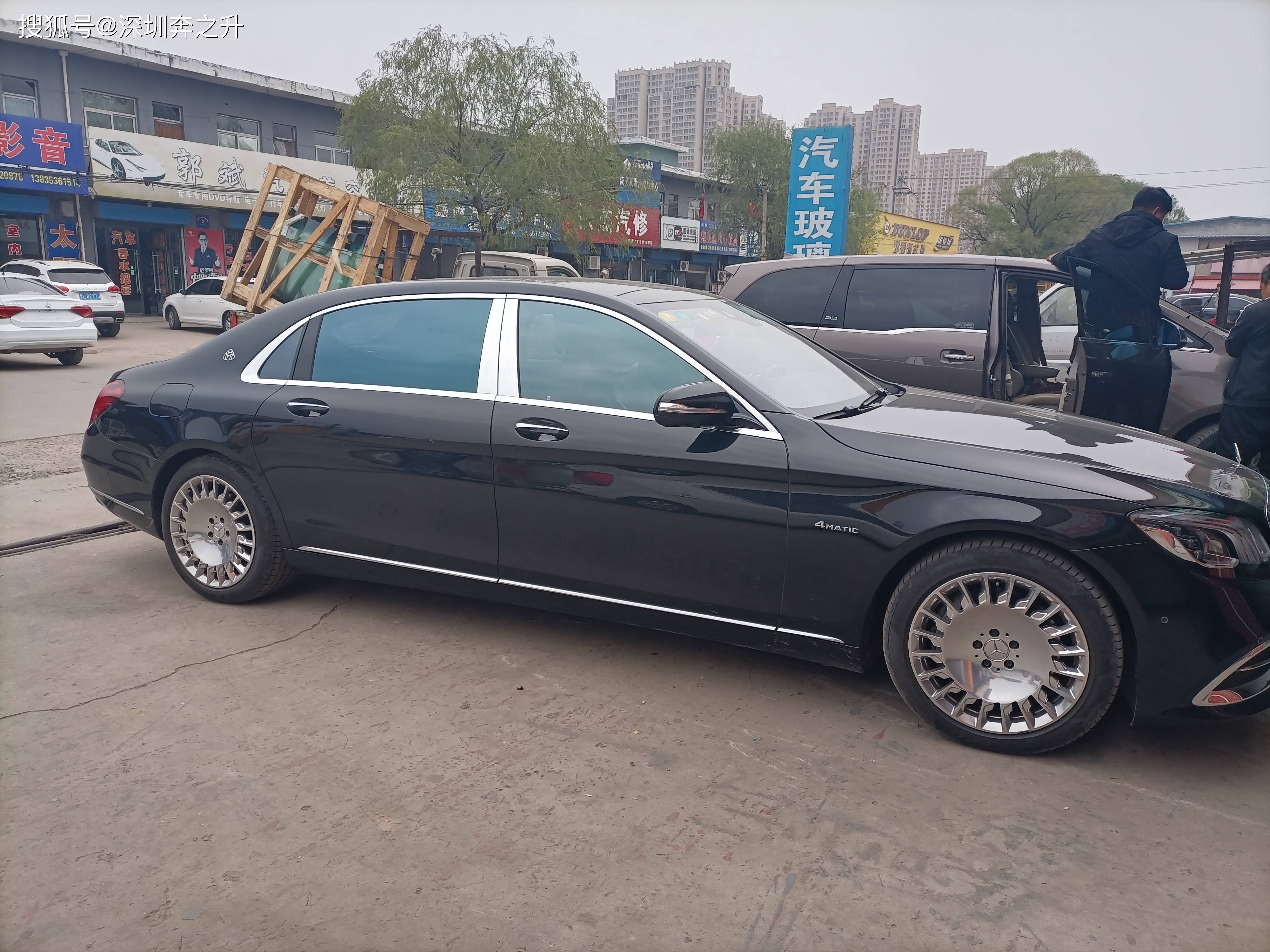 迈巴赫s450升级双层隔热隐私夹层玻璃是什么样的体验_搜狐汽车_搜狐网