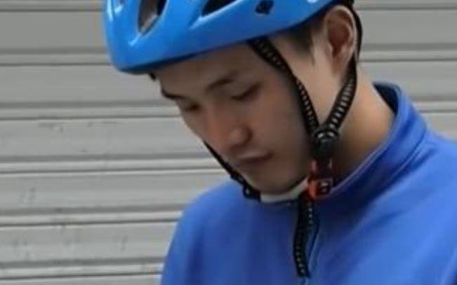 安徽聋哑外卖小哥周健:6年摘15块金牌,送餐途中勇救落水老人_游泳