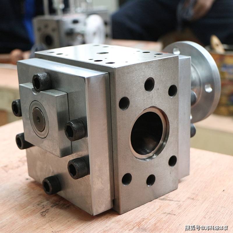 熔体齿轮泵配套螺杆挤出机的作用