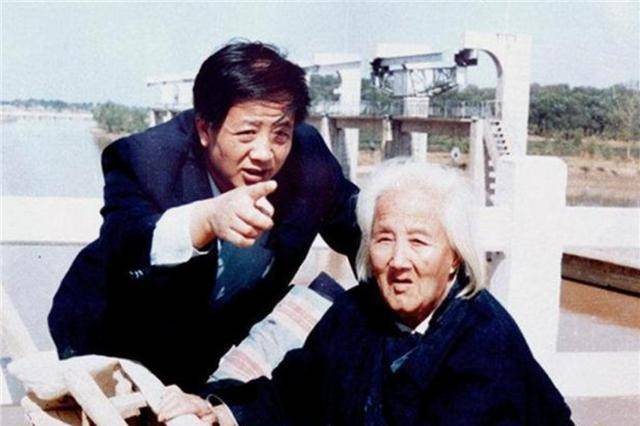 原创五好战士孔繁森50岁因公殉职他的3个子女后来过得如何