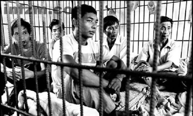 原创缅北赌场有多黑暗骗中国人去发财再当人质虐待女赌徒下场更惨