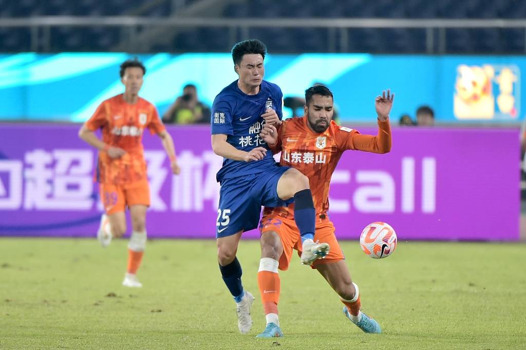 国足6月或迎2位"新"归化国脚!足协"资助"是关键