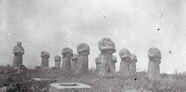 在这场著名的"关中大地震"中,超80万百姓遇难,而乾陵也遭到了沉重的