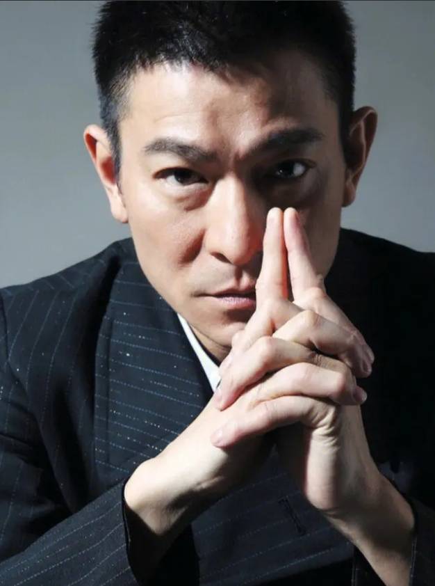 原创惊人对比46岁黄晓明和62岁刘德华谁才是真正的不老传说