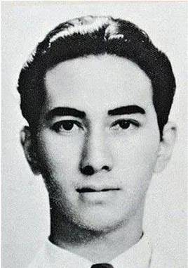 赌王跟哥哥姐姐们长得完全不一样哥姐的长相更偏向外国人