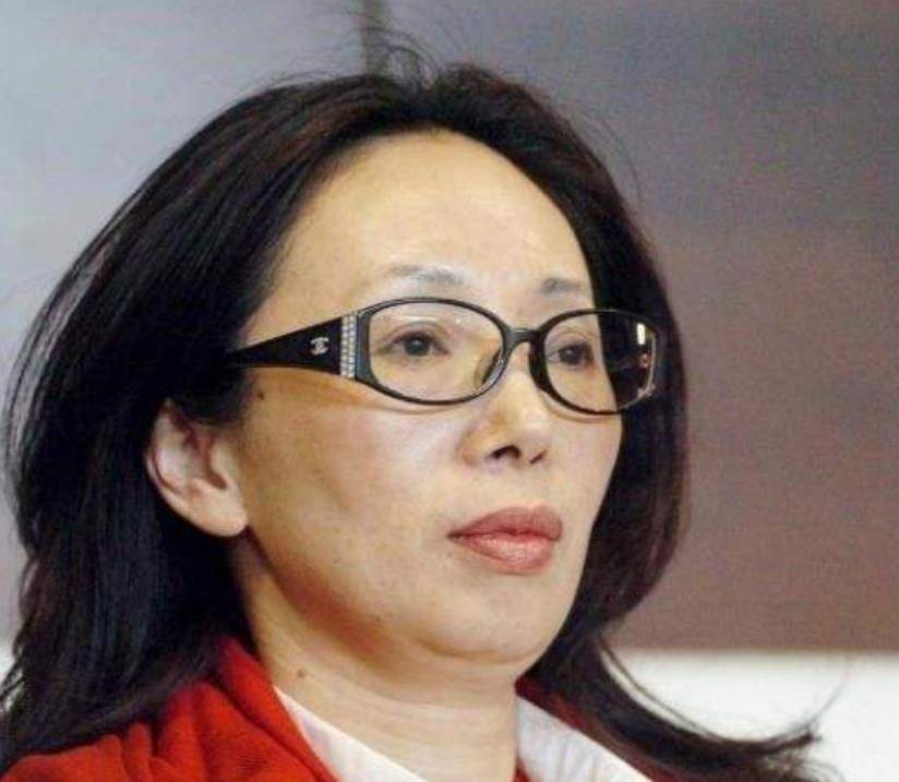 原创黑龙江女首富戴秀丽95亿身价却惨遭离婚丈夫直言厌倦太富裕