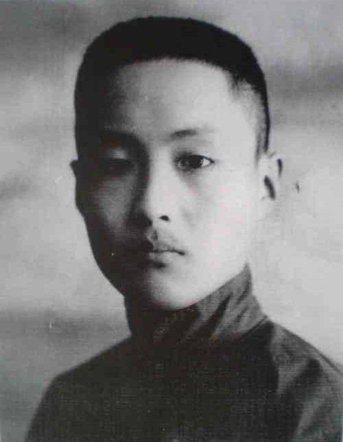 他是中国最后一位公爵,民国大总统徐世昌亲封,直到2008年才去世_孔德