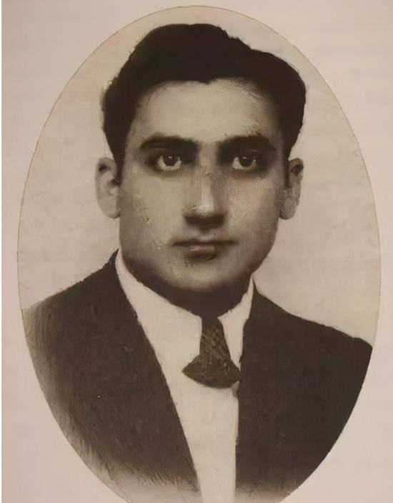 原创首个加入中国国籍的外国人还娶了延安第一美女其贡献堪称国士