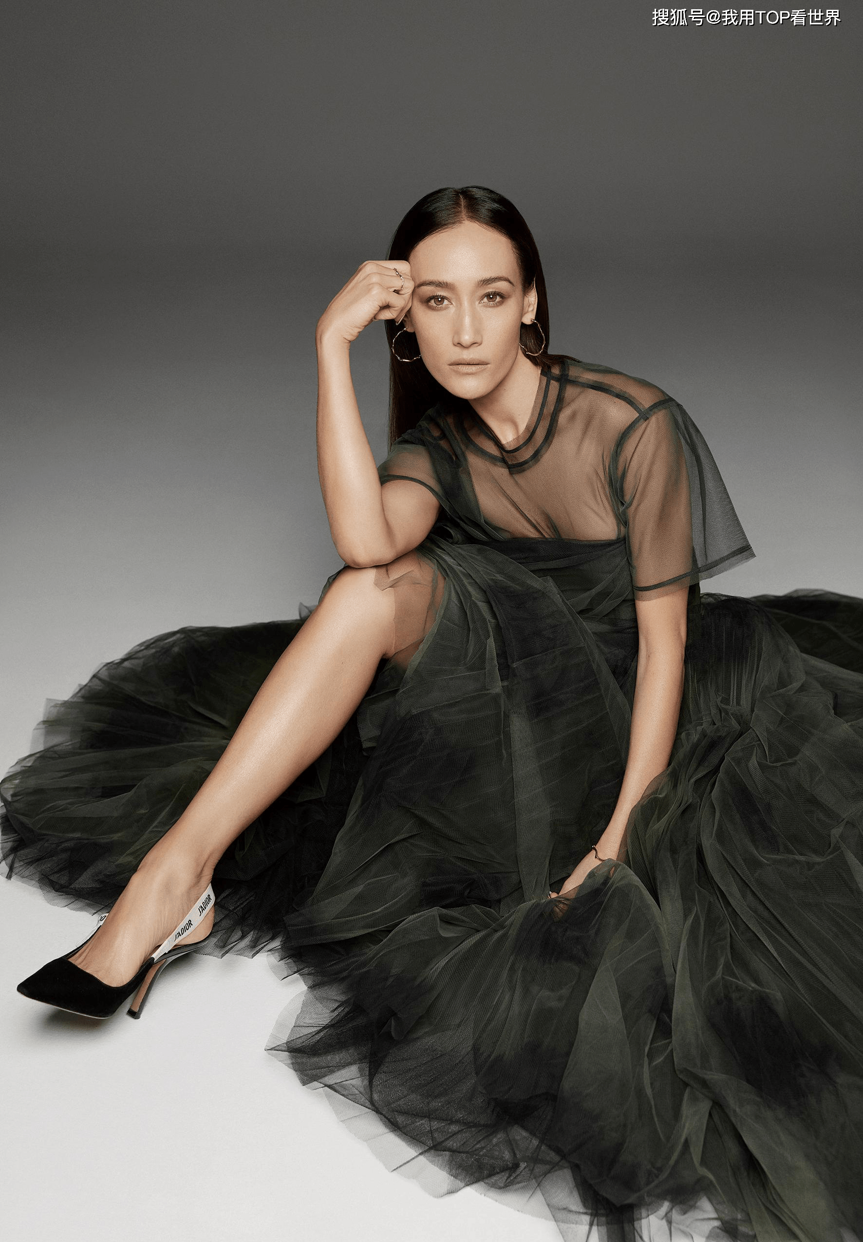 原创性感炸裂赤裸特工女主maggieq写真火辣登场谁能抵挡