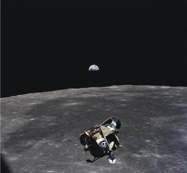 原创美国阿波罗登月计划是造假看看这些当年的高清登月照片就明白了