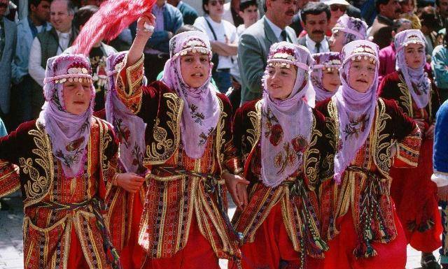 原创此国自诩为突厥后裔建立横跨欧亚非大帝国如今却成三流国家