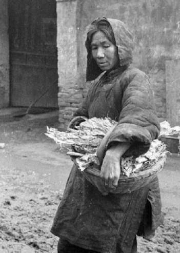 原创原创1942河南大饥荒汤恩伯真的是水旱蝗汤中的四害之一