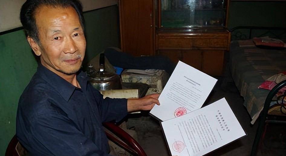 是的,过去二十多年,裴树唐一直不肯相信品学兼优的刘建萍会平白无故地