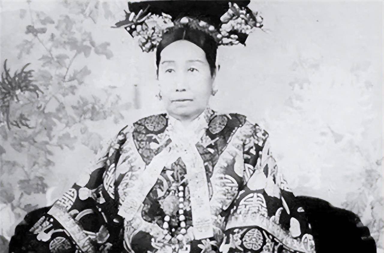 原创李莲英照片面露阴狠一脸脓包为何独受慈禧宠爱