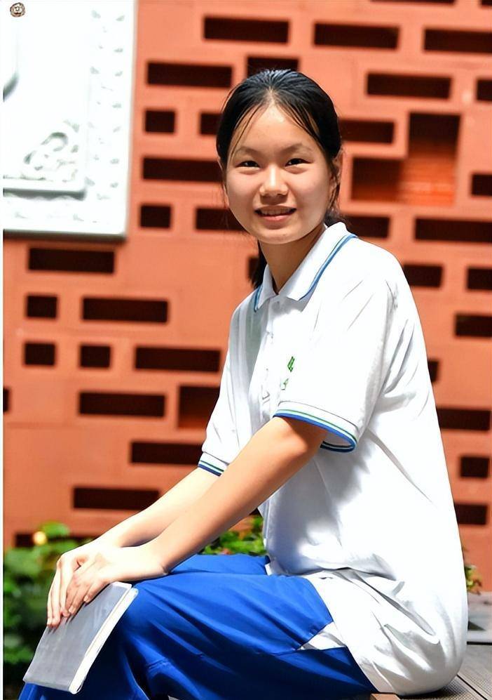 16岁广东女孩冼奇琪,称懒得考清华北大,最终以663分考入中科大