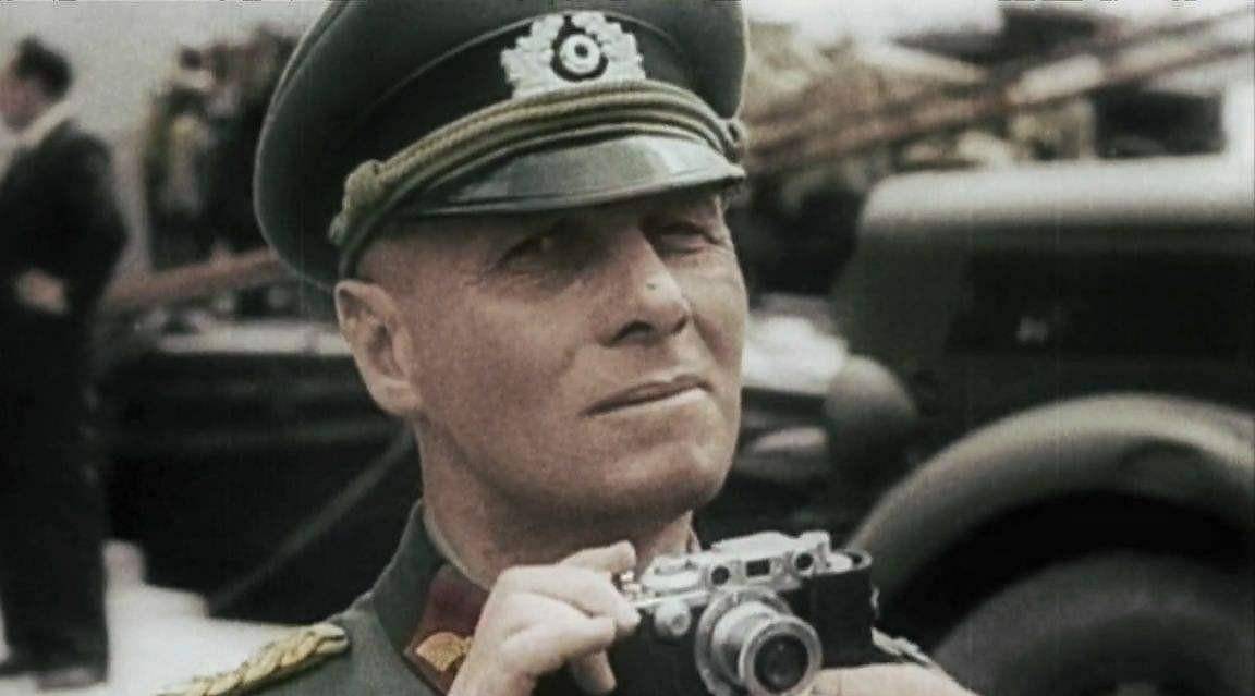 装甲集团军司令)第16装甲师师长——瓦伦丁·胡贝(后出任14装甲军军长