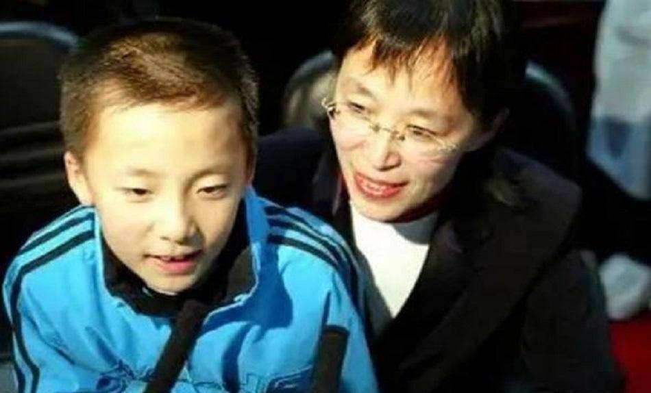 原创杨利伟夫人温柔美丽被婆婆一眼看中如今身负航天重任