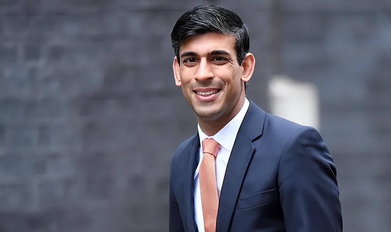 原创出任英国新首相的苏纳克到底是什么背景他能否拯救英国经济