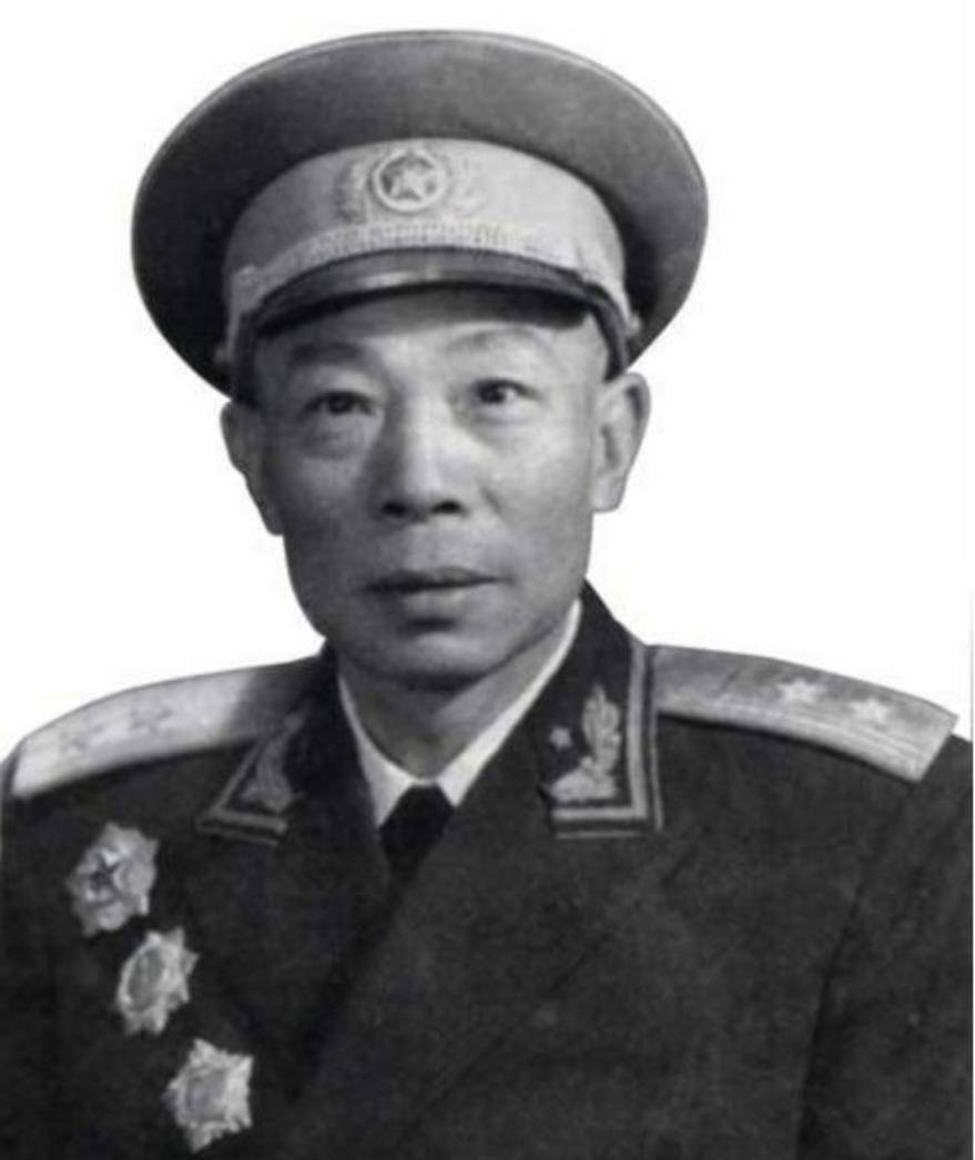 码头视察,见一老人在乞讨,痛哭:我失散22年的娘啊_李中权_杨勋梅_母亲