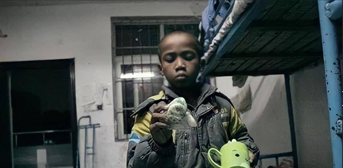 原创原创12年前非洲富商回国失联儿子被浙江奶奶收养后来怎么样了