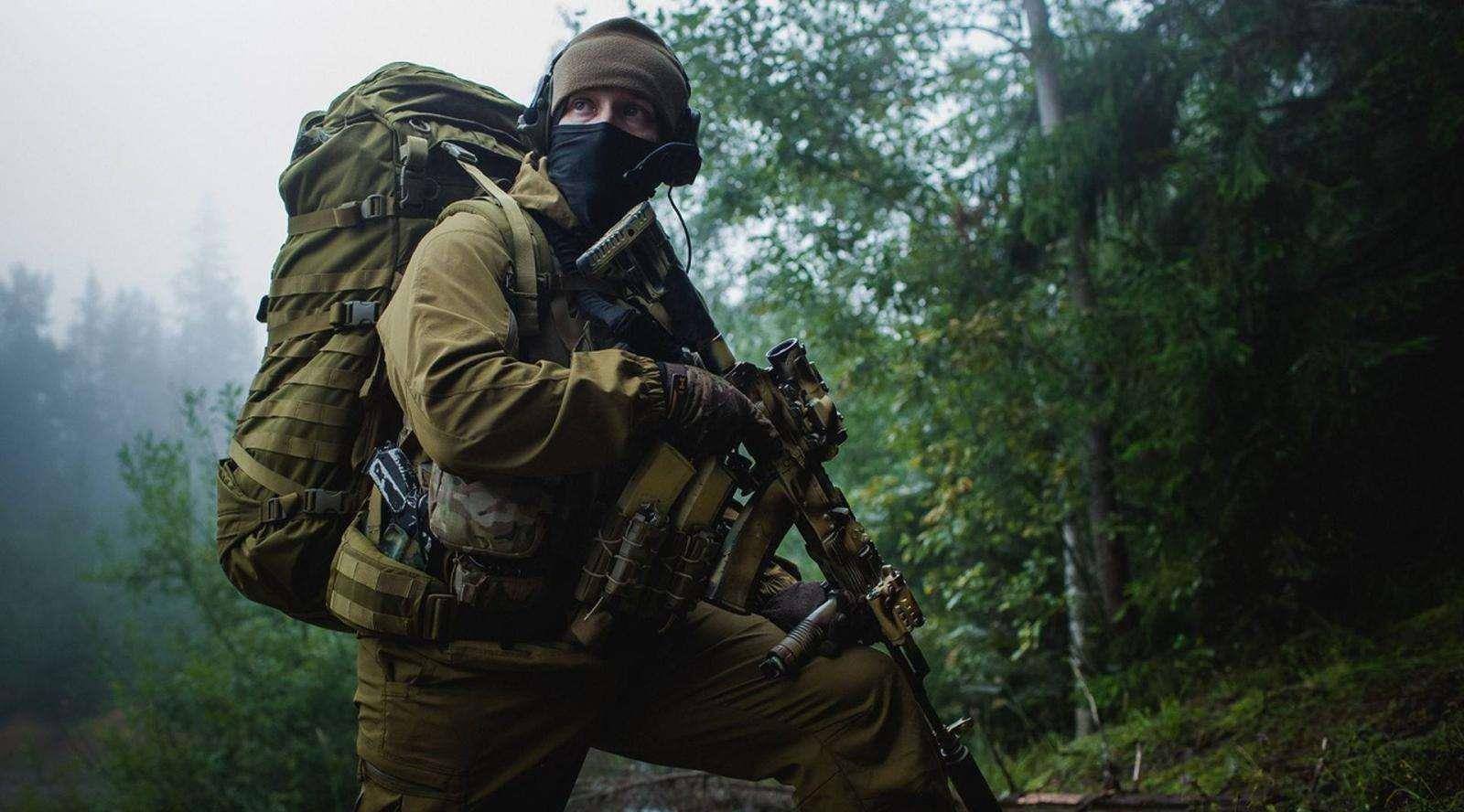 原创原创人质赶快投降我们已将你们包围俄罗斯的反恐部队的简单粗暴