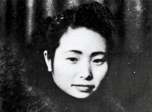 江姐独子定居美国被追问为何不回国时他是如何回答的