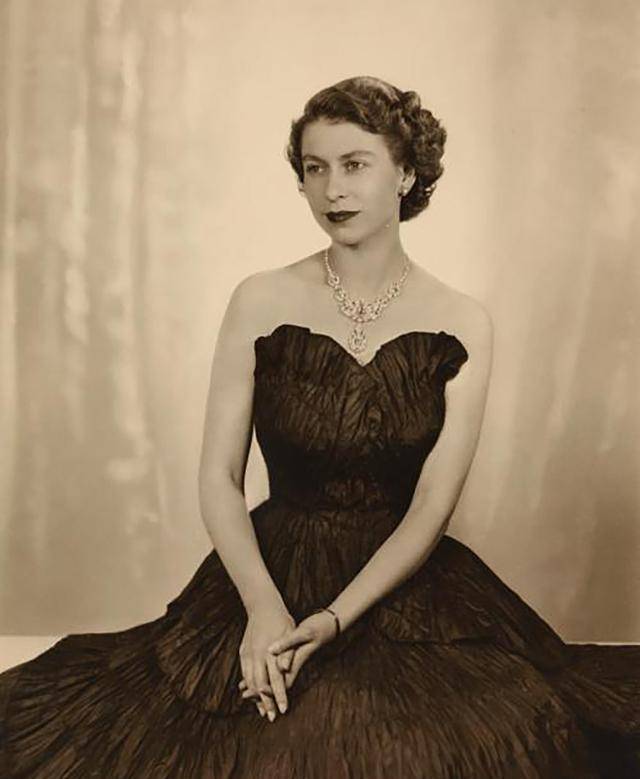 这位传奇女性至今在位66年,已熬过12位美国总统_伊丽莎白_菲利普_女王