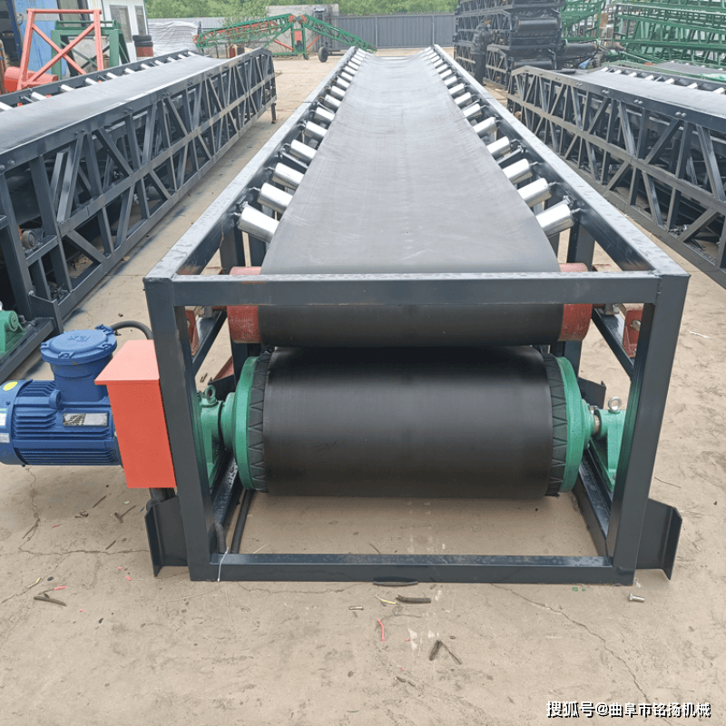 移动可调速输送机 稻谷爬坡传送带 12米长玉米芯装车皮带机