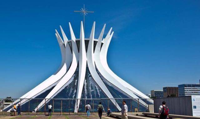 名气更大的圣保罗和里约,为什么败给了巴西利亚?_首都_城市_问题