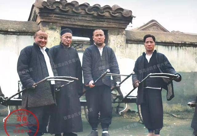 他是清朝12个铁帽子王之一的王爷最后竟沦落成了拉黄包车的车王