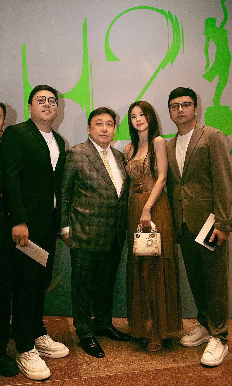 演员邱意浓受邀出席金像奖最新作品再度携手王晶导演