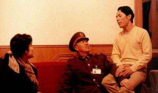 原创气功大师张宝胜中国特异功能第一人江湖捞金全靠骗术