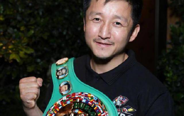 邹市明两次卫冕奥运冠军成为职业拳王和分手23次的女友结婚