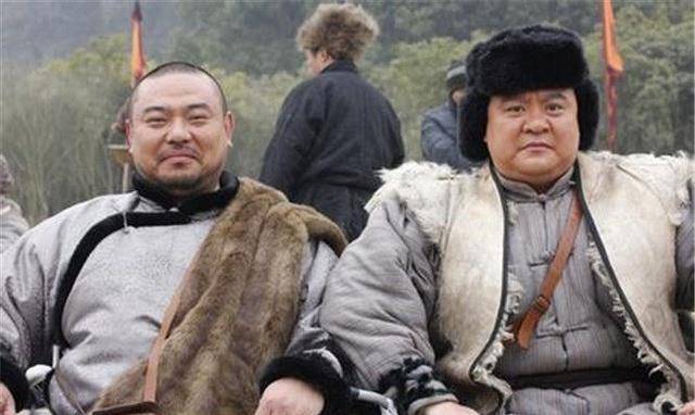 原创未知的才可怕一横行东北的土匪谢文东竟被摄像机吓得缴械投降