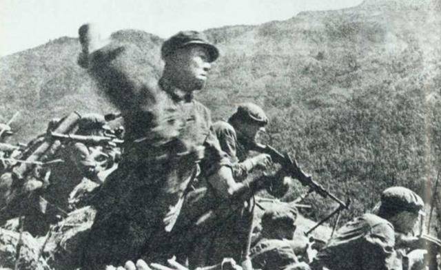 他3次高考落榜,老山轮战成英雄,半年内使用6种步兵武器毙敌29人_郑钰