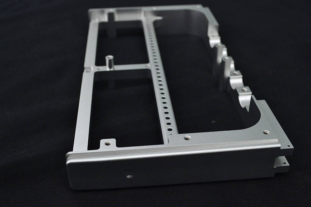 钣金加工手板模型如何阳极氧化齐乐手板