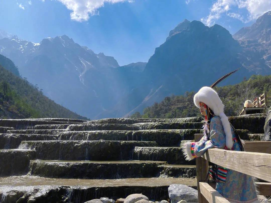 云南旅游旅游团花费多少钱,看完就知道了_费用_导游_价格