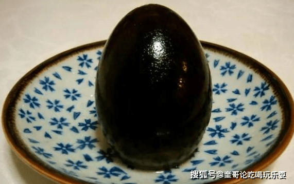 原创有没有一种简单而实用的方法可以在家中轻松制作出美味的皮蛋呢