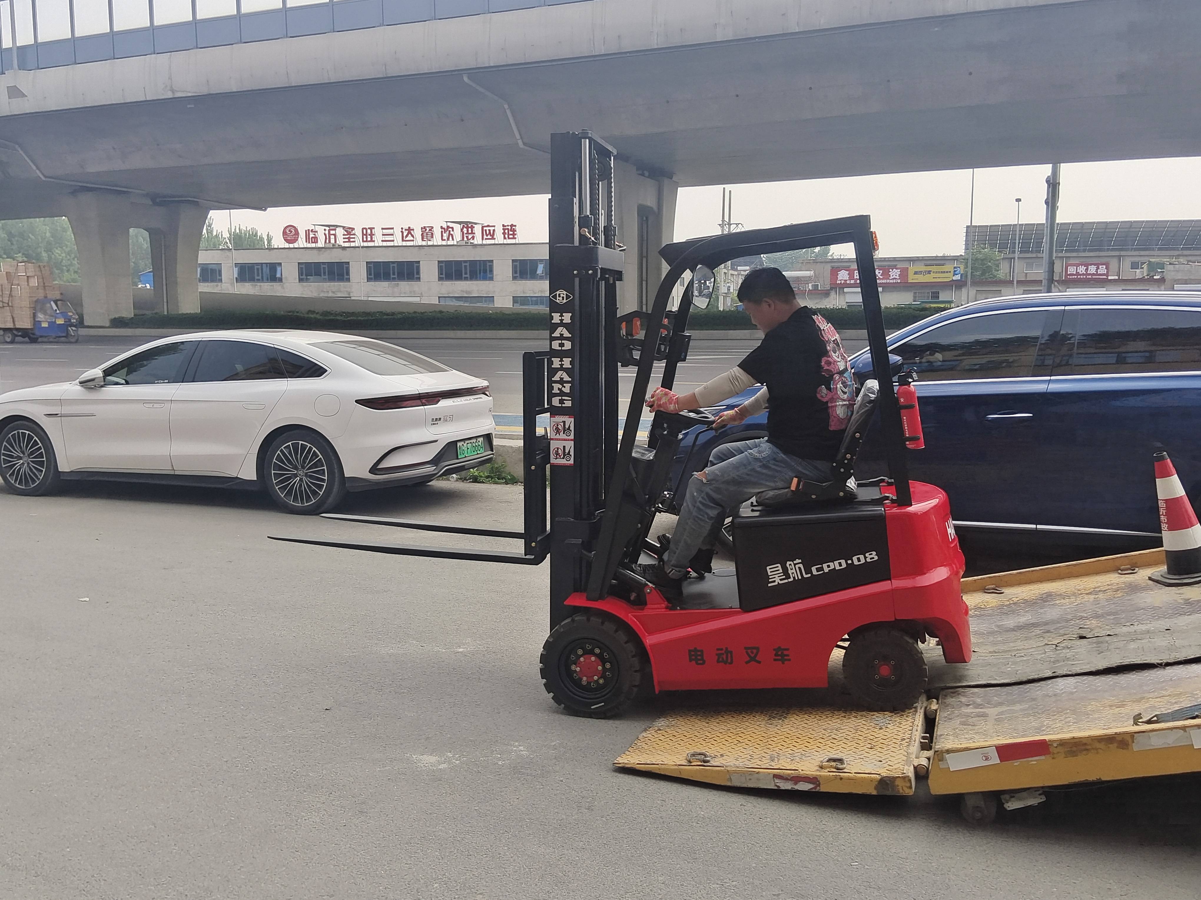 8吨价格(昊航新能源叉车)