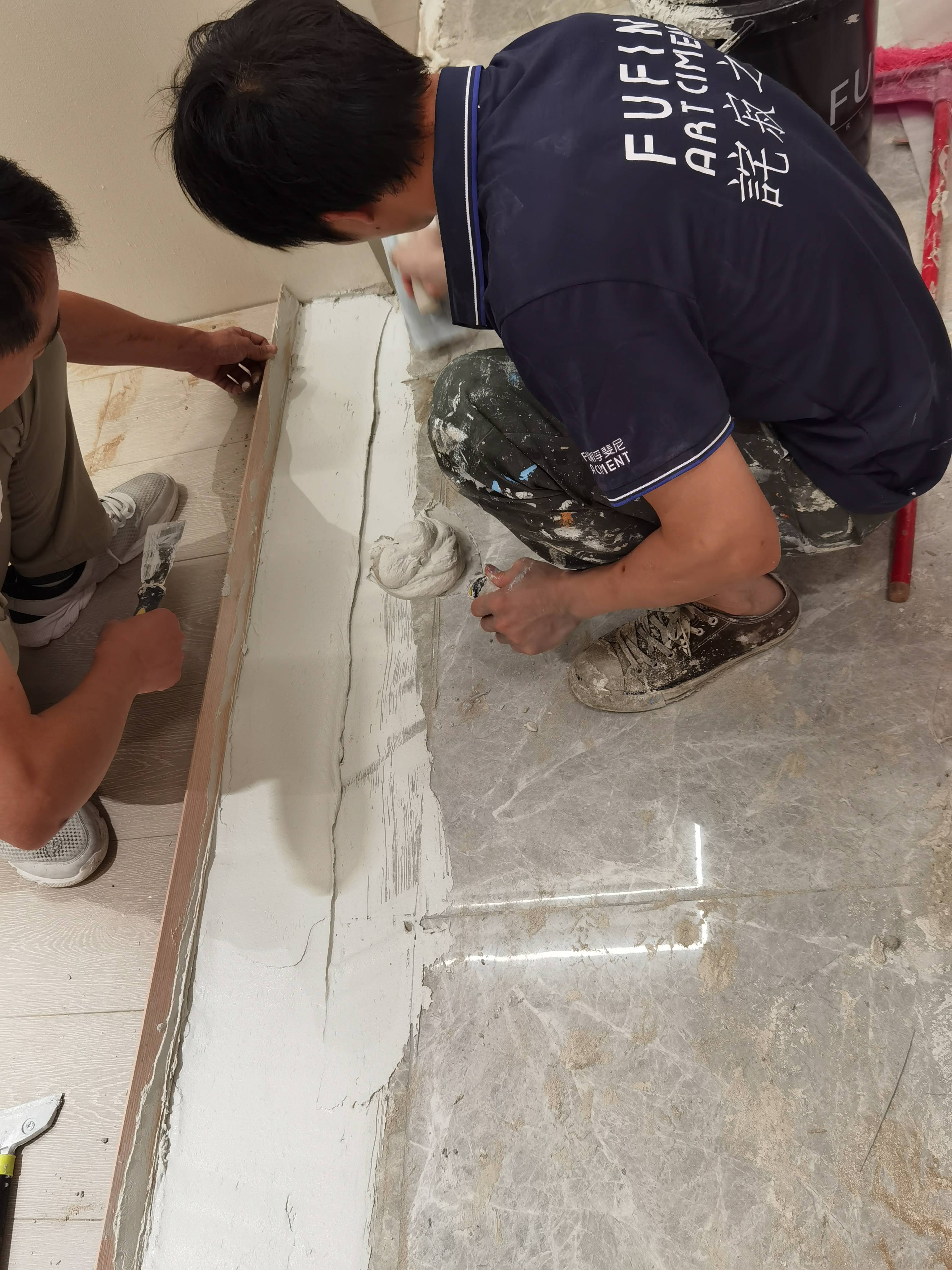 fufini专业微水泥揭秘地面微水泥起皮脱层的背后原因