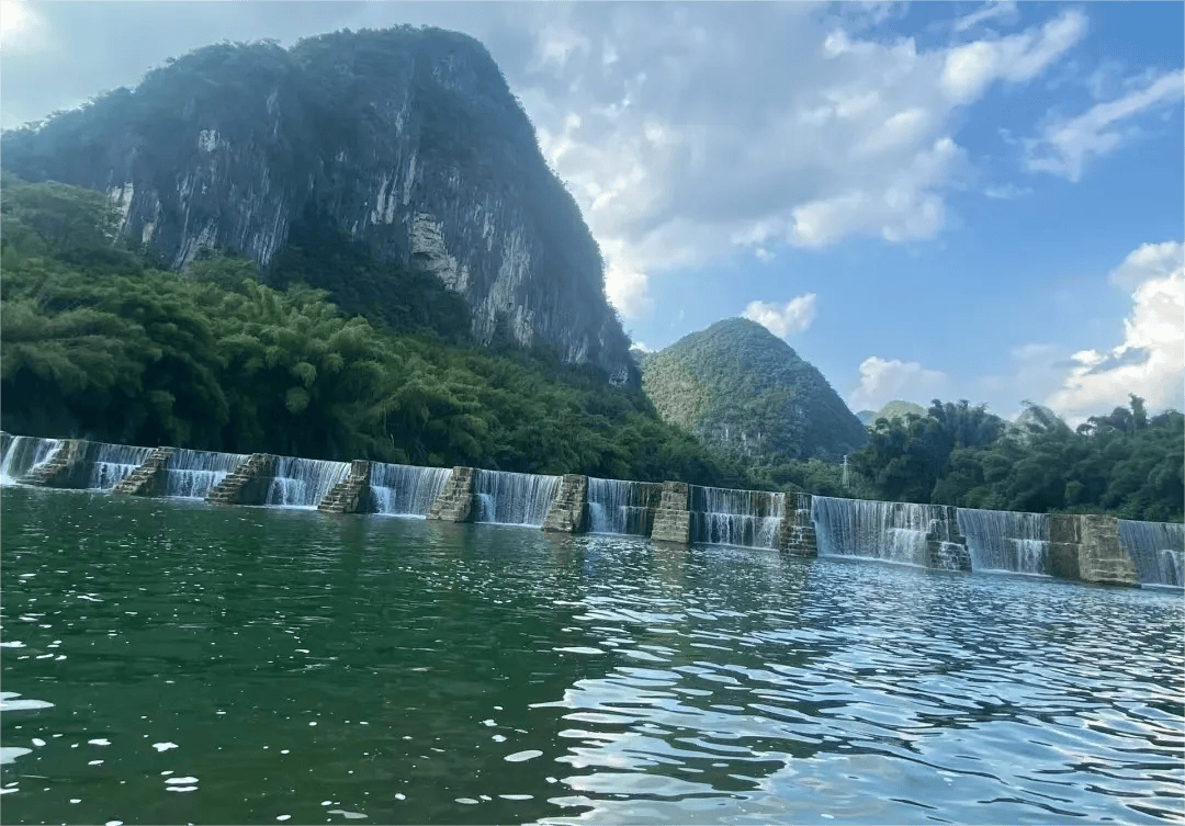 其中,下枧河更是一幅流动的历史画卷,诉说着宜州市的古老传说和辉煌