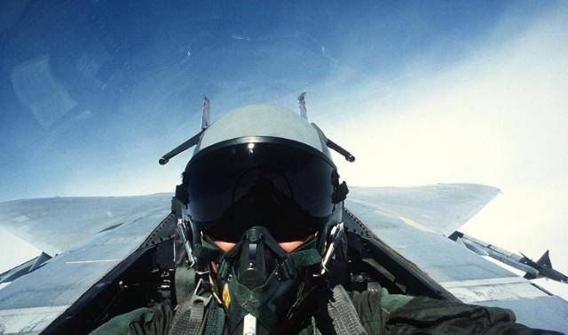 飞行员如何快速入睡?美国海军飞行学院这个办法,可2分钟内入眠