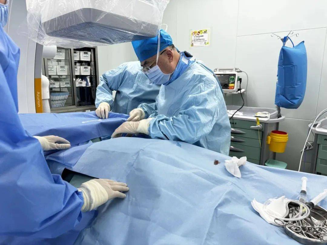 张永兴:数十年公益救患者 善心仁医齐向前_齐教授_手术_天津