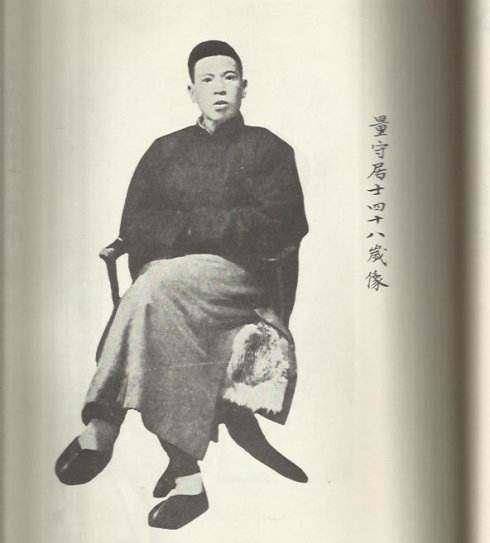 民国狂人"黄疯子",曾骂校长母亲偷和尚,为学术争辩动刀枪_黄侃_石瑛